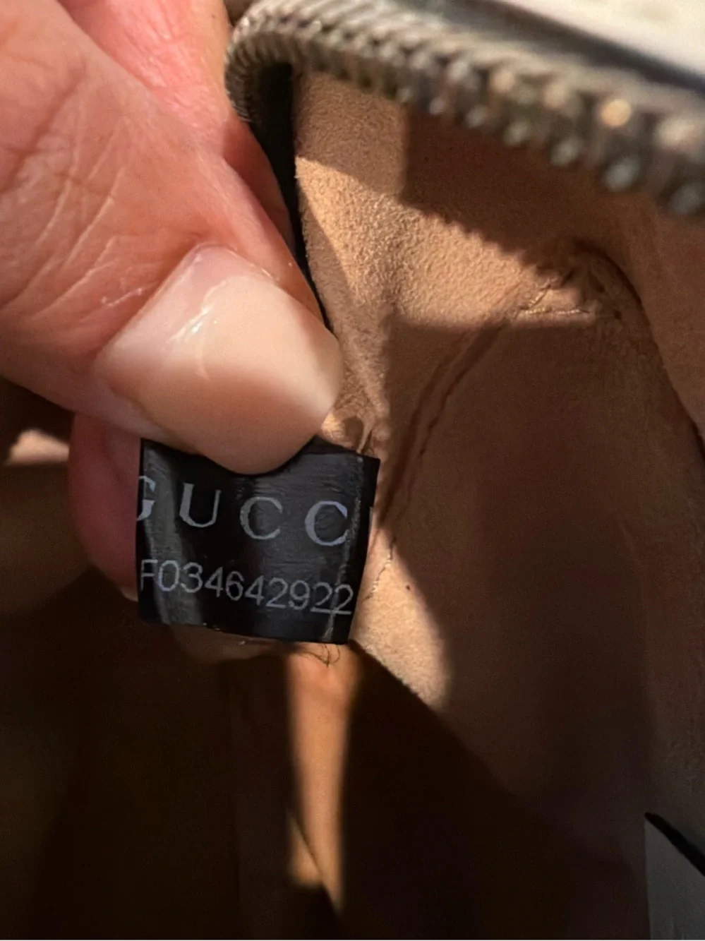 Gucci Cream Matelassé GG Marmont Crossbody Bag - Picture 4 of 4